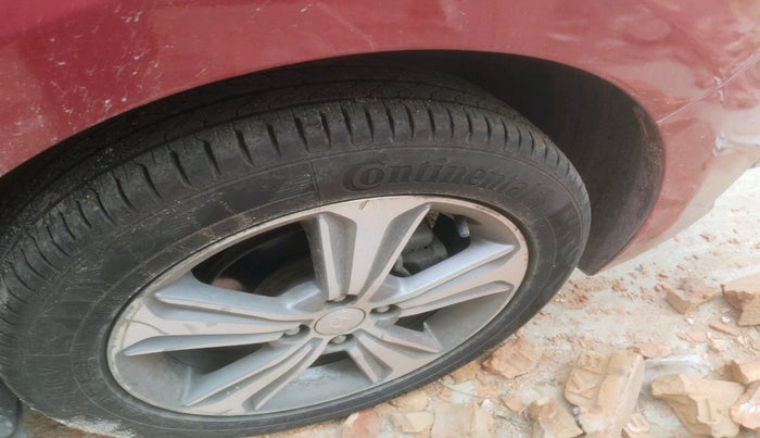 2019 Hyundai Verna 1.6 VTVT SX, Petrol, Manual, 54,594 km, tyre