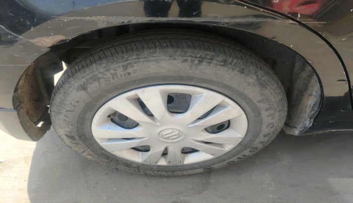 2012 Maruti Swift Dzire VXI, CNG, Manual, 1,19,068 km, tyre