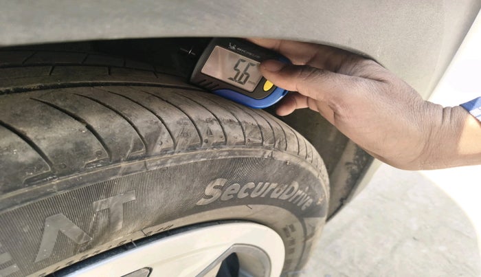 2023 Hyundai EXTER SX 1.2 CNG MT, CNG, Manual, 16,303 km, tyre