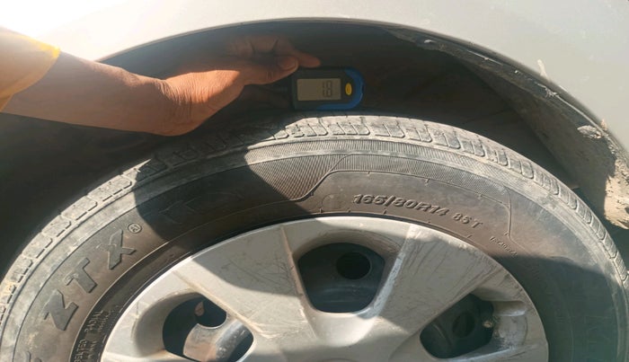 2011 Maruti Ritz VXI, CNG, Manual, 1,27,459 km, tyre