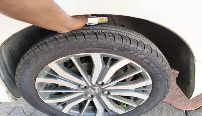 2017 Honda City 1.5L I-VTEC VX CVT, Petrol, Automatic, 49,719 km, tyre