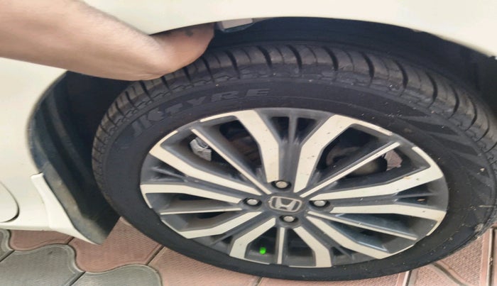 2017 Honda City 1.5L I-VTEC VX CVT, Petrol, Automatic, 49,719 km, tyre