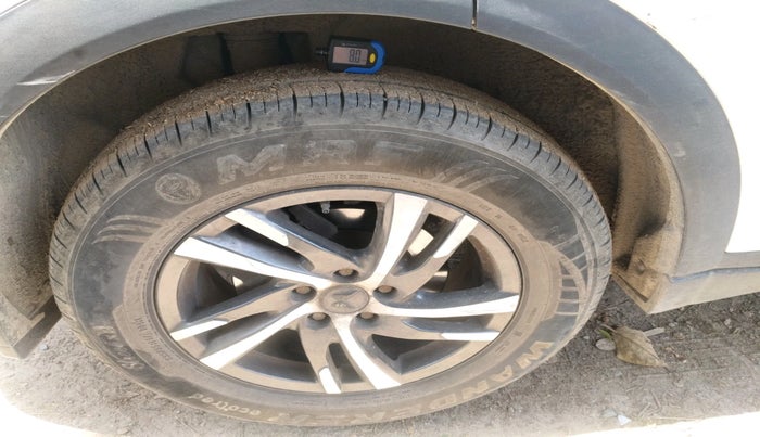 2023 Mahindra XUV700 AX 5 D MT 5 STR, Diesel, Manual, 26,154 km, tyre