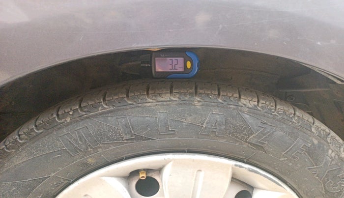 2013 Hyundai i10 D LITE 1.1, CNG, Manual, 84,209 km, tyre