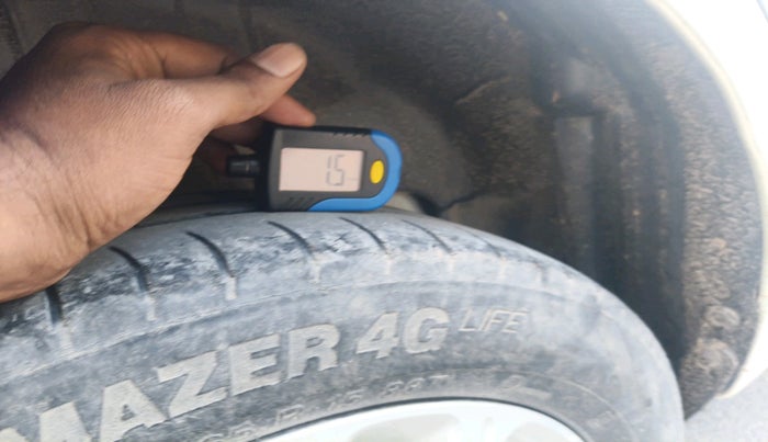 2018 Maruti Swift ZXI, Petrol, Manual, 59,099 km, tyre