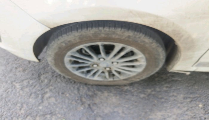 2019 Ford New Figo TITANIUM BLU 1.5 DIESEL, Diesel, Manual, 1,41,767 km, tyre