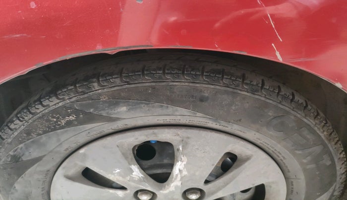 2011 Hyundai i10 SPORTZ 1.1, CNG, Manual, 1,33,909 km, tyre