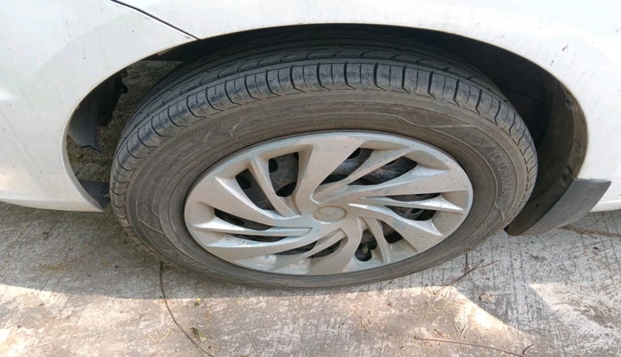 2013 Maruti Ertiga VDI, Diesel, Manual, 89,970 km, tyre