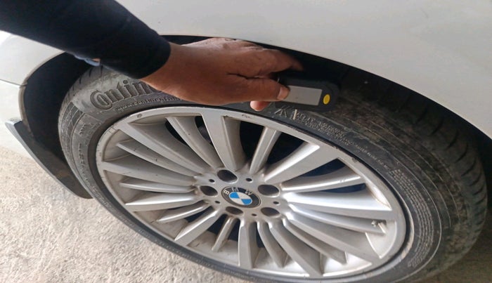 2017 BMW 3 Series  GT 320d Luxury Line, Diesel, Automatic, 1,27,830 km, tyre