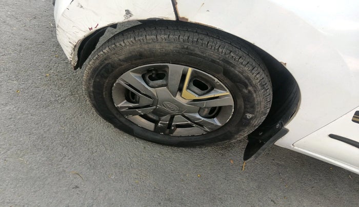 2018 Datsun Redi Go GOLD LIMITED EDITION, Petrol, Manual, 1,38,536 km, tyre