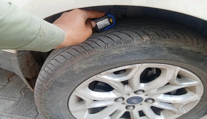 2014 Ford Ecosport TITANIUM 1.0L ECOBOOST, Petrol, Manual, 67,265 km, tyre