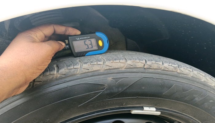 2017 Hyundai Elite i20 ASTA 1.4 CRDI, Diesel, Manual, 1,21,772 km, tyre