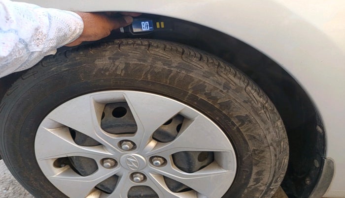 2015 Hyundai Xcent S 1.2, Petrol, Manual, 72,302 km, tyre