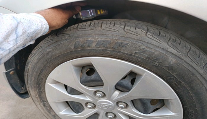 2015 Hyundai Xcent S 1.2, Petrol, Manual, 72,302 km, tyre