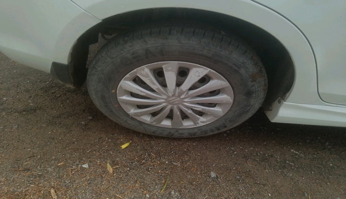 2015 Maruti Swift Dzire VXI, Petrol, Manual, 51,356 km, tyre