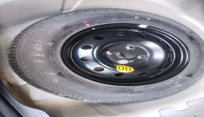 2016 Maruti Swift Dzire ZXI, Petrol, Manual, 33,655 km, tyre