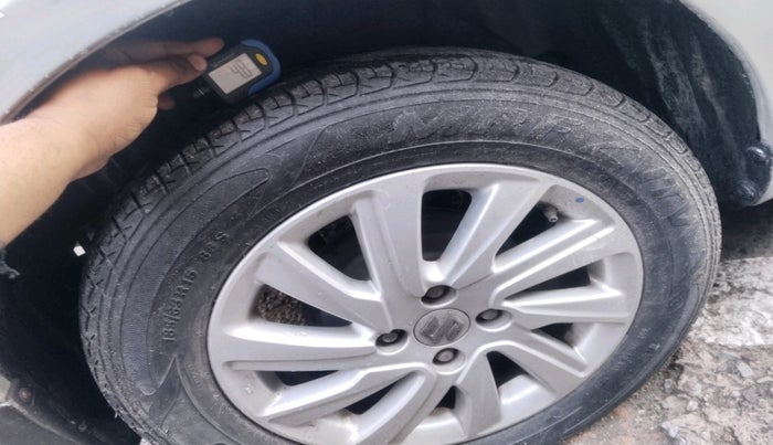 2016 Maruti Swift Dzire ZXI, Petrol, Manual, 33,655 km, tyre