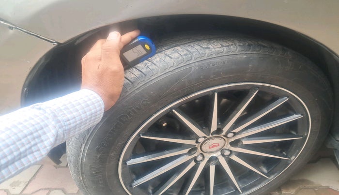 2011 Honda City 1.5L I-VTEC S MT, Petrol, Manual, 1,15,579 km, tyre