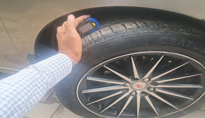 2011 Honda City 1.5L I-VTEC S MT, Petrol, Manual, 1,15,579 km, tyre