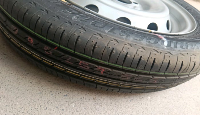 2021 Maruti IGNIS SIGMA 1.2, Petrol, Manual, 63,978 km, tyre