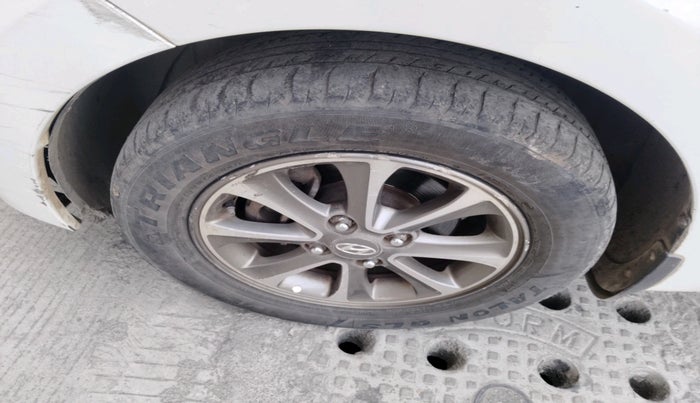 2013 Hyundai Grand i10 ASTA 1.1 CRDI, Diesel, Manual, 99,466 km, tyre