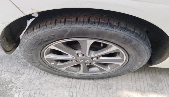 2013 Hyundai Grand i10 ASTA 1.1 CRDI, Diesel, Manual, 99,466 km, tyre