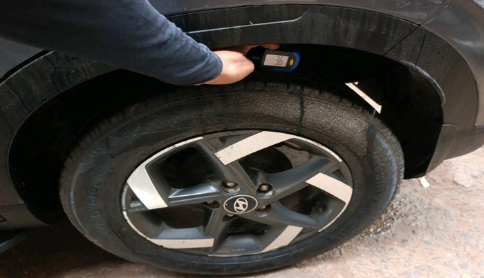 2020 Hyundai VENUE SX 1.0 TURBO, Petrol, Manual, 37,449 km, tyre