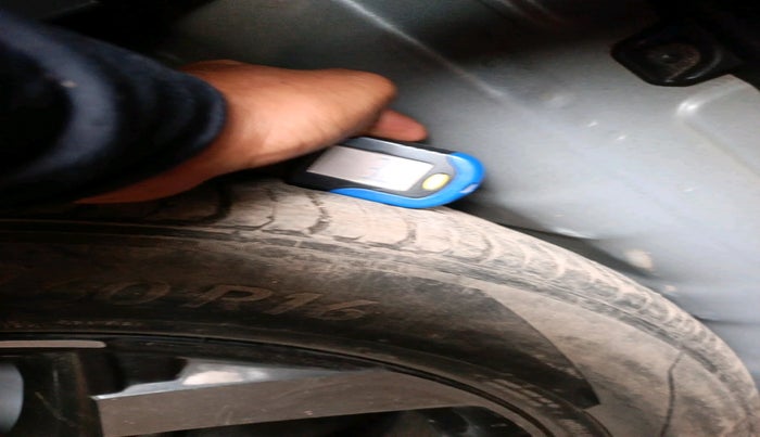 2020 Hyundai VENUE SX 1.0 TURBO, Petrol, Manual, 37,449 km, tyre