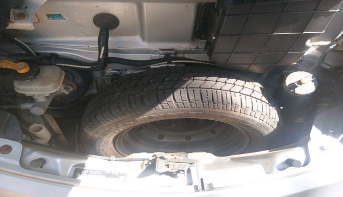 2013 Tata Nano LX, Petrol, Manual, 44,010 km, tyre