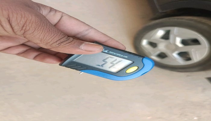 2022 Tata NEXON XM SUNROOF PETROL, Petrol, Manual, 33,021 km, tyre