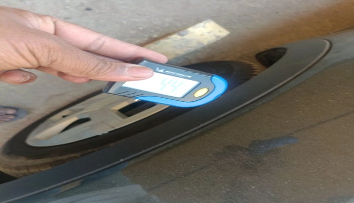 2022 Tata NEXON XM SUNROOF PETROL, Petrol, Manual, 33,021 km, tyre