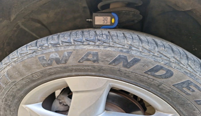 2013 Renault Duster 110 PS RXZ DIESEL, Diesel, Manual, 1,31,080 km, tyre