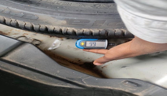 2018 Maruti Dzire ZXI, Petrol, Manual, 44,384 km, tyre