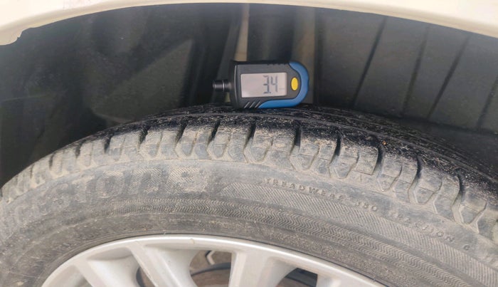 2018 Maruti Dzire ZXI, Petrol, Manual, 44,384 km, tyre