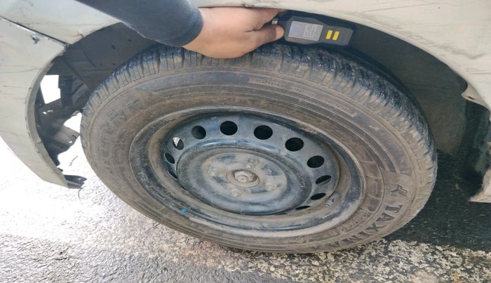 2014 Maruti Celerio VXI, CNG, Manual, 1,37,269 km, tyre