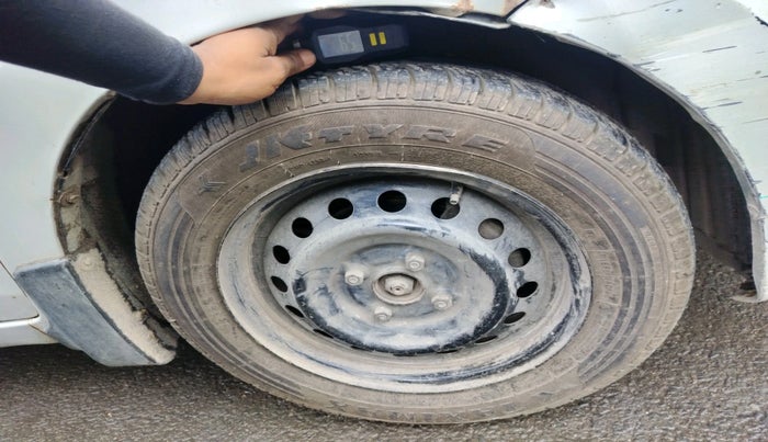 2014 Maruti Celerio VXI, CNG, Manual, 1,37,269 km, tyre