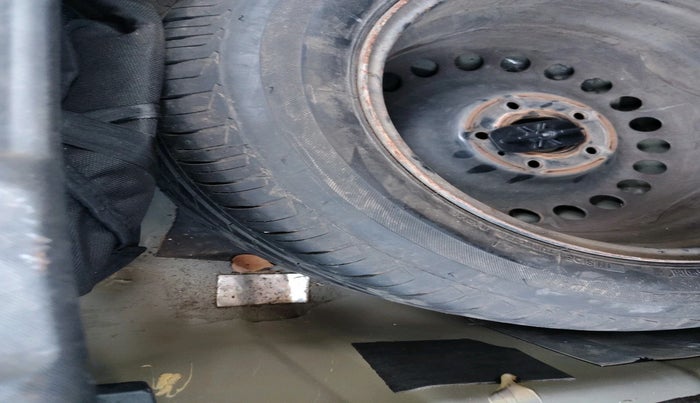 2023 Tata NEXON SMART+ SUNROOF 1.2 PETROL, Petrol, Manual, 43,294 km, tyre