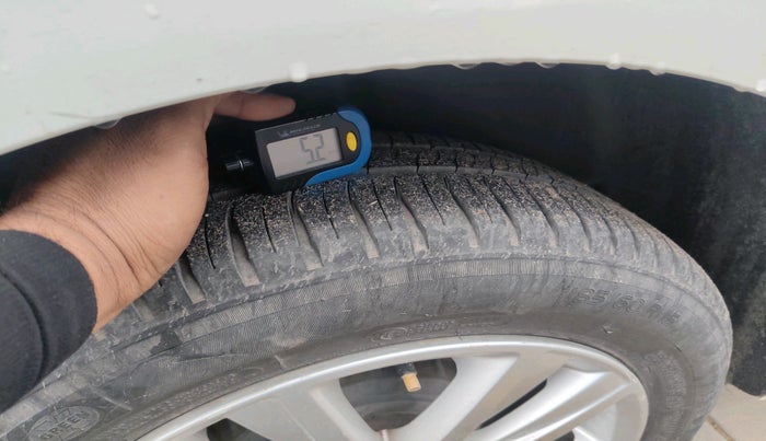 2016 Volkswagen Polo GT TSI AT, Petrol, Automatic, 50,379 km, tyre