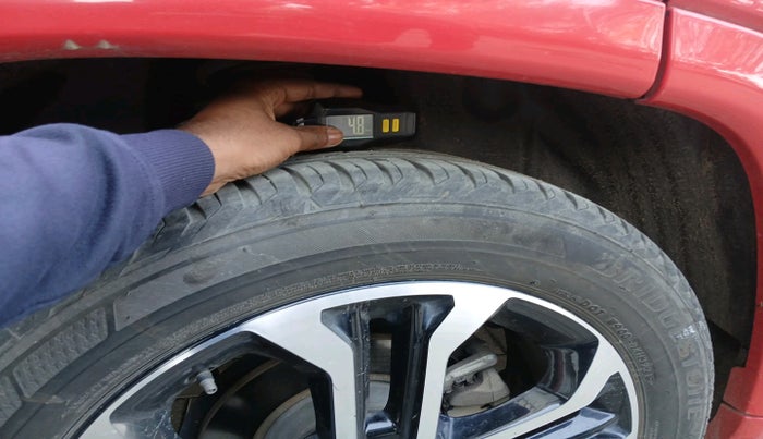 2021 Jeep Compass MODEL S (O) 1.4 PETROL DCT, Petrol, Automatic, 22,237 km, tyre