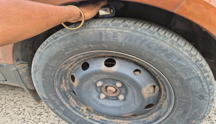 2018 Ford Ecosport TREND+ 1.5L DIESEL, Diesel, Manual, 1,08,989 km, tyre