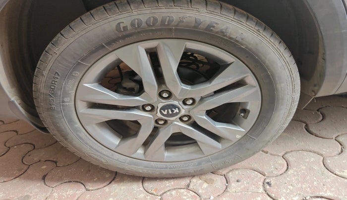 2020 KIA SELTOS HTX IVT 1.5 PETROL, Petrol, Automatic, 33,947 km, tyre