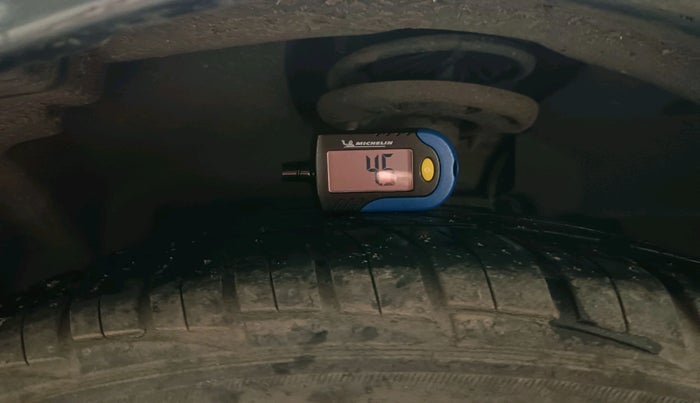 2014 Ford Ecosport TREND 1.5L PETROL, Petrol, Manual, 1,15,891 km, tyre