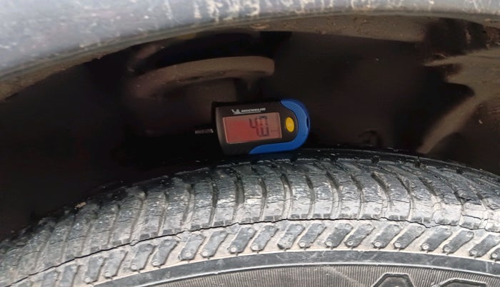 2014 Ford Ecosport TREND 1.5L PETROL, Petrol, Manual, 1,15,891 km, tyre