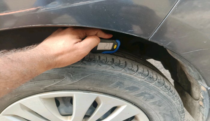 2014 Maruti Ertiga VXI CNG, CNG, Manual, 63,591 km, tyre