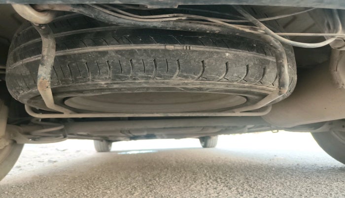 2014 Maruti Ertiga VXI CNG, CNG, Manual, 63,591 km, tyre