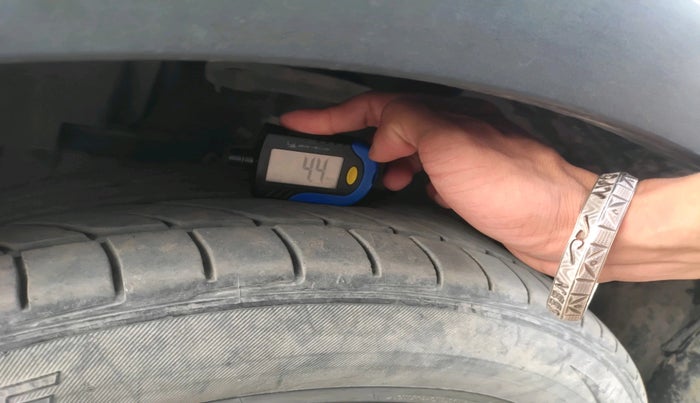 2019 Tata NEXON XM PETROL, Petrol, Manual, 76,775 km, tyre