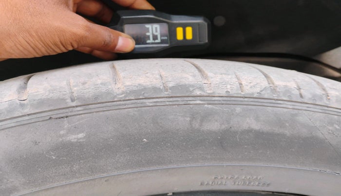 2020 MG GLOSTER SAVVY 6 STR 2.0 TWIN TURBO 4WD, Diesel, Automatic, 62,050 km, tyre