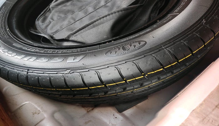 2021 Tata NEXON XZ PLUS SUNROOF PETROL DUAL TONE, Petrol, Manual, 20,032 km, tyre