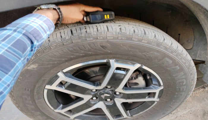 2024 Mahindra Thar Roxx MX5 Diesel AT 2WD, Diesel, Automatic, 37,106 km, tyre