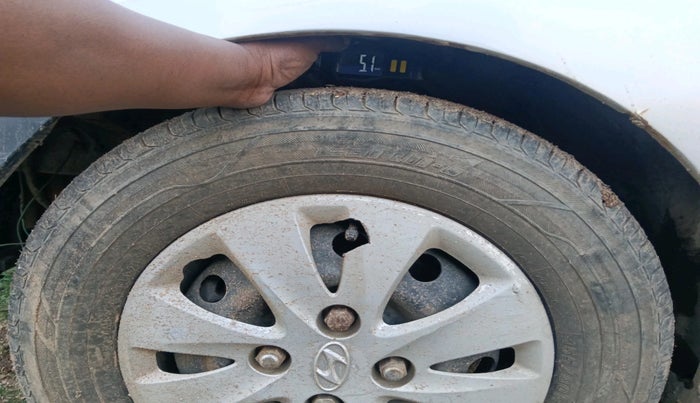 2013 Hyundai i10 SPORTZ 1.2, Petrol, Manual, 86,866 km, tyre